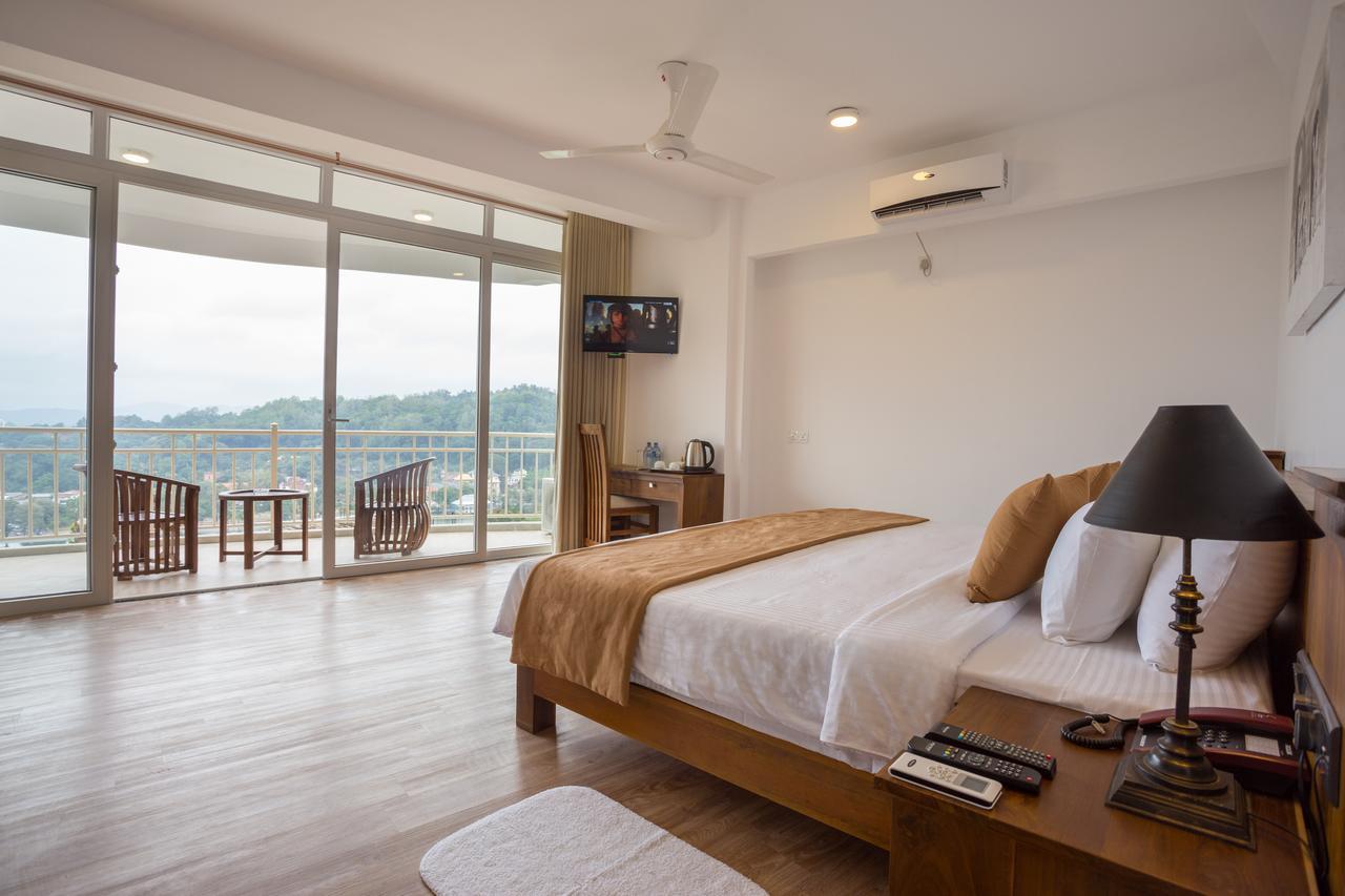 Sandriana Lake View Hotel Kandy Exteriér fotografie
