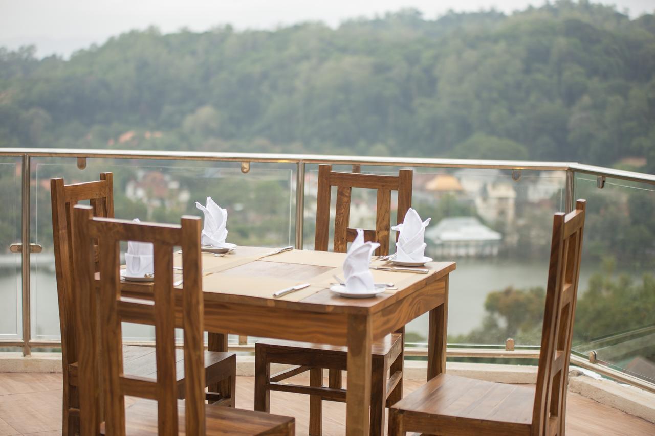 Sandriana Lake View Hotel Kandy Exteriér fotografie