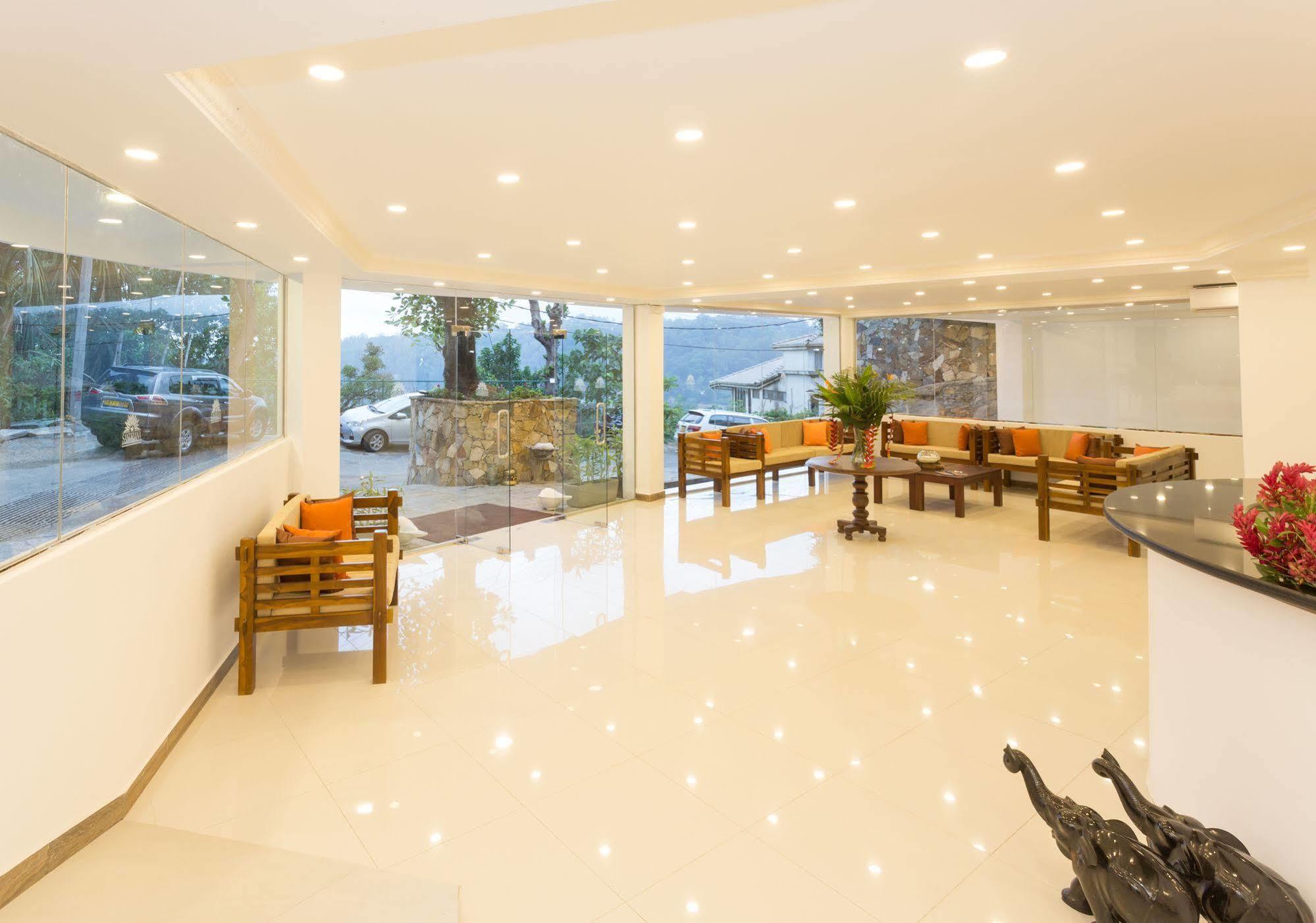 Sandriana Lake View Hotel Kandy Exteriér fotografie